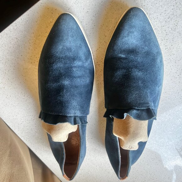 Kenneth Cole Gentle Souls Womens Size 9 Blue Suede Flats With Ruffled Trim - Picture 11 of 12